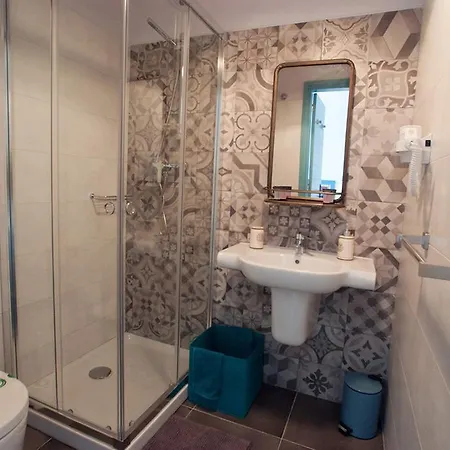 Chic Bed & Breakfast 3*