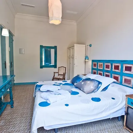 Chic Bed & Breakfast 3*