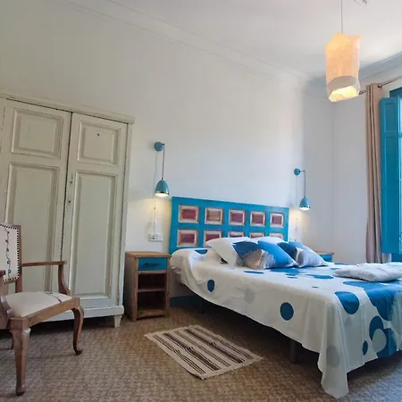 Bed & Breakfast Chic