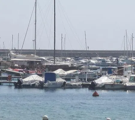 Chic 3* Sant Feliu de Guixols
